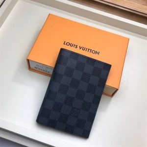 Louis Vuitton Passport Cover - WPR087