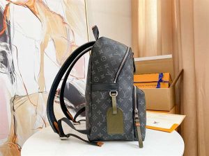 Louis Vuitton Discovery Backpack - LBP263