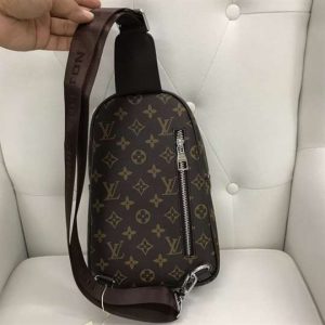 Louis Vuitton Avenue Sling Bag - LMB307