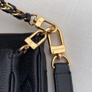 Louis Vuitton Multi Pochette Accessoires - LHB341