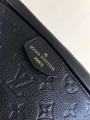 Louis Vuitton Discovery Bumbag - LBB265