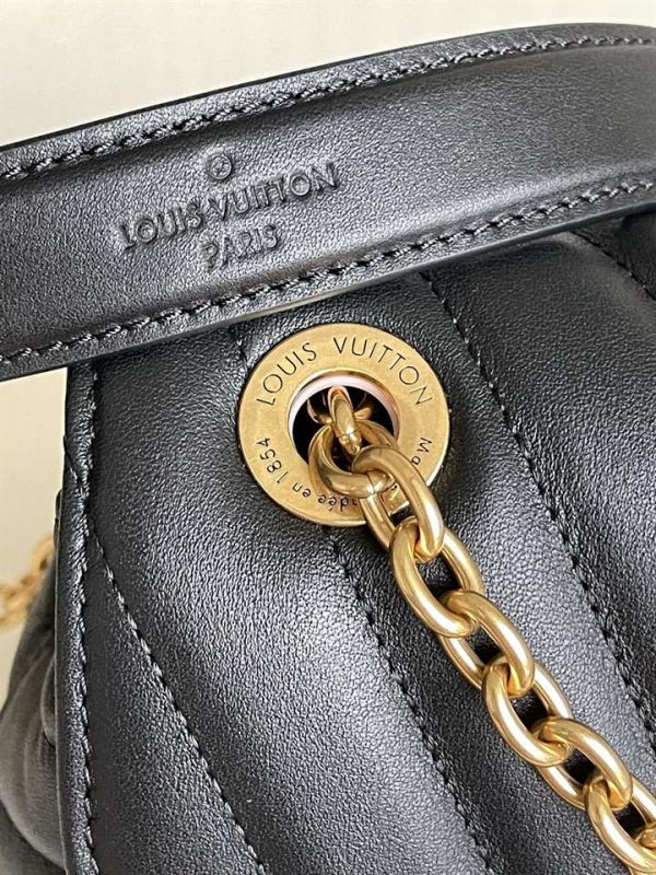 Louis Vuitton Chain bag - LHB351