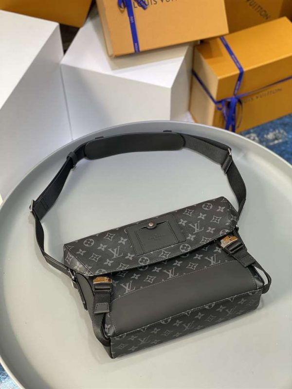 Louis Vuitton Messenger PM Voyager - LMB241