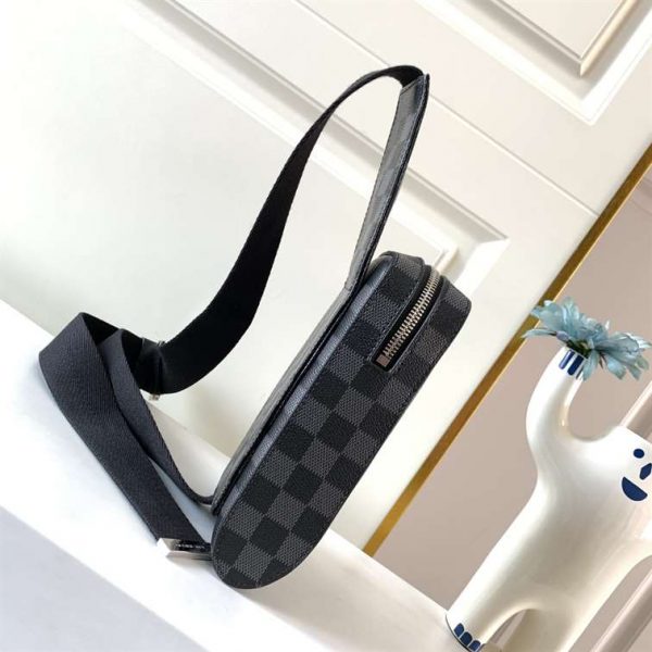 Louis Vuitton Avenue Sling Bag - LMB295