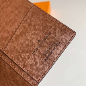 Louis Vuitton Brazza Wallet Monogram Canvas M69700 - WPR037