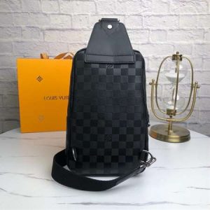 Louis Vuitton Avenue Sling Bab - LMB312