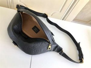 Louis Vuitton Discovery Bumbag - LBB265