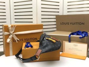 Louis Vuitton Discovery Bumbag - LBB277