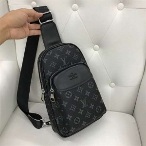 Louis Vuitton Avenue Sling Bag LMB306