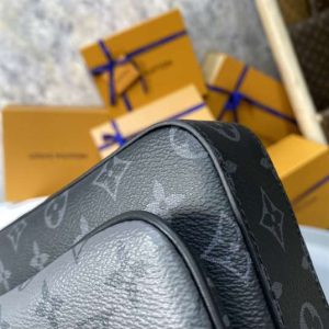 Louis Vuitton Trio Messenger Bag - LMB239