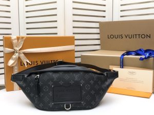 Louis Vuitton Discovery Bumbag - LBB278