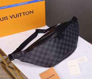 Louis Vuitton Discovery Bumbag - LBB289