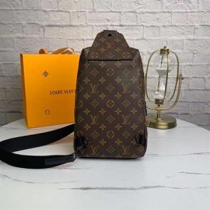 Louis Vuitton Avenue Sling Bag - LMB314