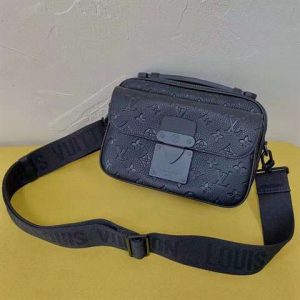 Louis Vuitton Outdoor Bumbag - LMB319