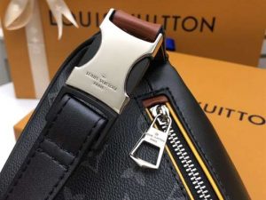 Louis Vuitton Discovery Bumbag - LBB277