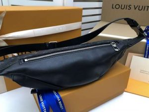 Louis Vuitton Discovery Bumbag - LBB278