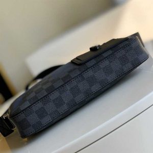 Louis Vuitton Alpha Messenger Damier Graphite Canvas LMB063