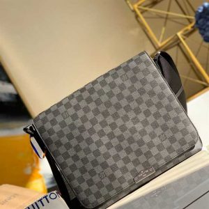 Louis Vuitton District Mm Damier Graphite Canvas LMB029