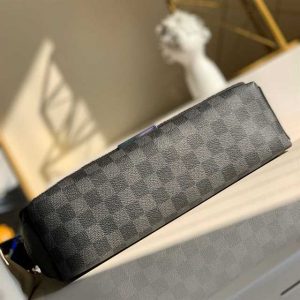 Louis Vuitton District Mm Damier Graphite Canvas LMB029