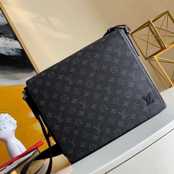 Louis Vuitton District Mm Monogram Eclipse Canvas LMB023