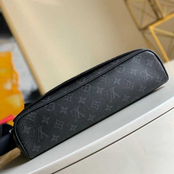 Louis Vuitton District Mm Monogram Eclipse Canvas LMB023