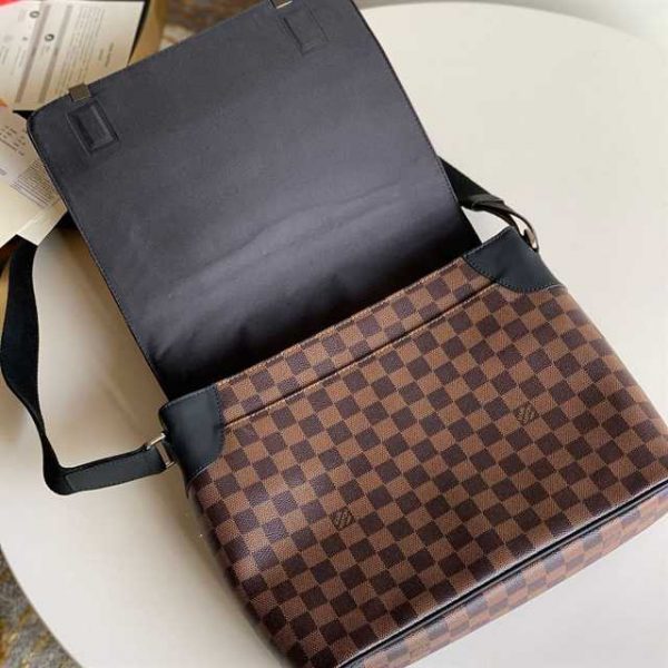 Louis Vuitton District Pm Damier Ebene Canvas LMB064