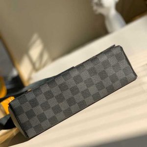 Louis Vuitton District Pm Damier Graphite Canvas LMB030