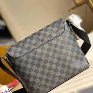 Louis Vuitton District Pm Damier Graphite Canvas LMB030