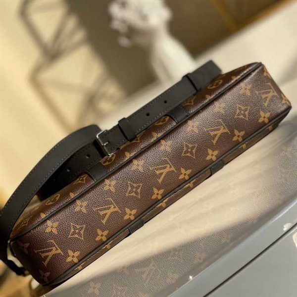 Louis Vuitton Porte-Documents Voyage Monogram Macassar Canvas LDB061