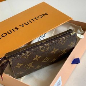 Louis Vuitton Toiletry Pouch 15 Monogram Canvas LP49