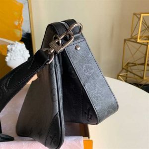 Louis Vuitton Trio Messenger Bag LMB038