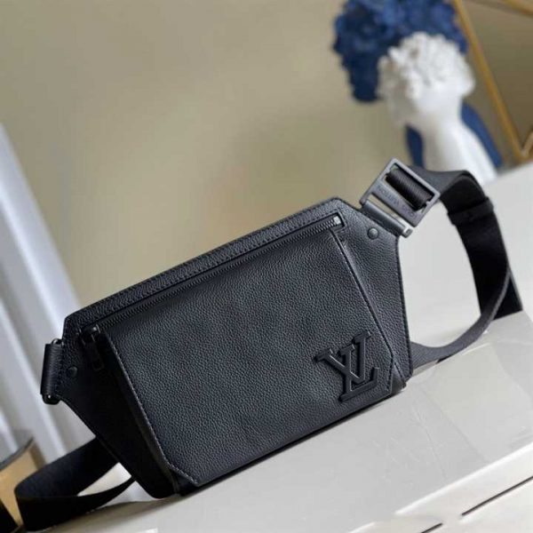 Louis Vuitton Aerogram Slingbag LMB017