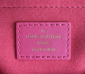 Louis Vuitton Wave Chain Bag - LHB354