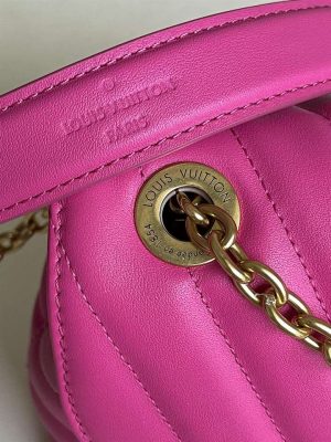 Louis Vuitton Wave Chain Bag - LHB354