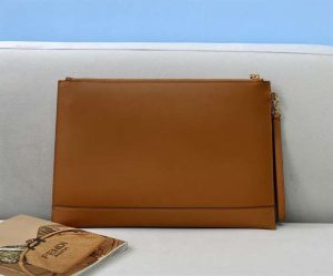 Fendi Clutch - FPD33