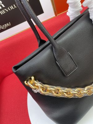 Bottega Veneta Women's Chain Tote in Black - PBV19