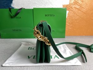 Bottega Veneta Wonmen's Mount in Jungle - PBV17