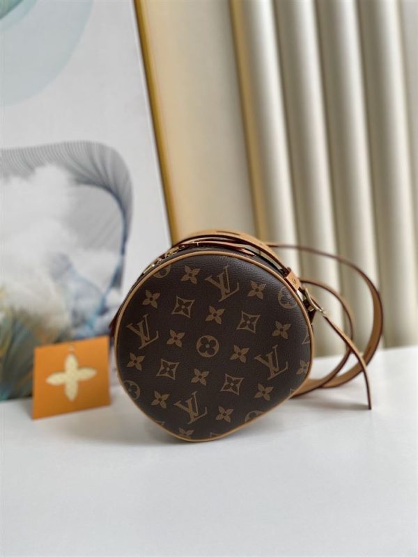 Louis Vuitton Boite Chapeau - LHB436