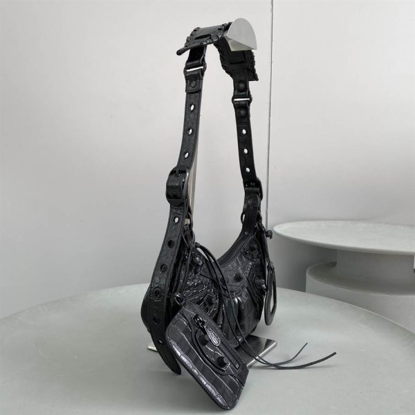 Women'S Le Cagole Xs Shoulder Bag In Extra Supple Crocodile Embossed Calfskin In Black - BHB05