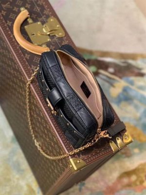 Louis Vuitton Troca PM - LHB463