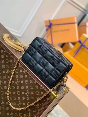 Louis Vuitton Troca PM - LHB463