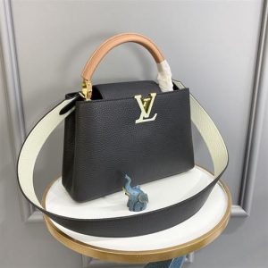 Louis Vuitton Capucines - LHB451