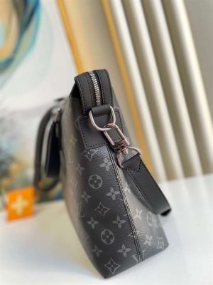 Louis Vuitton Briefcase Explorer - LDB183