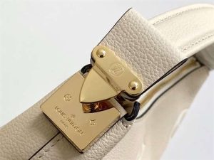 Louis Vuitton Marshmallow - LHB389