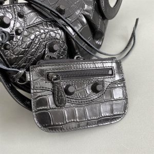 Women'S Le Cagole Xs Shoulder Bag In Extra Supple Crocodile Embossed Calfskin In Black - BHB05