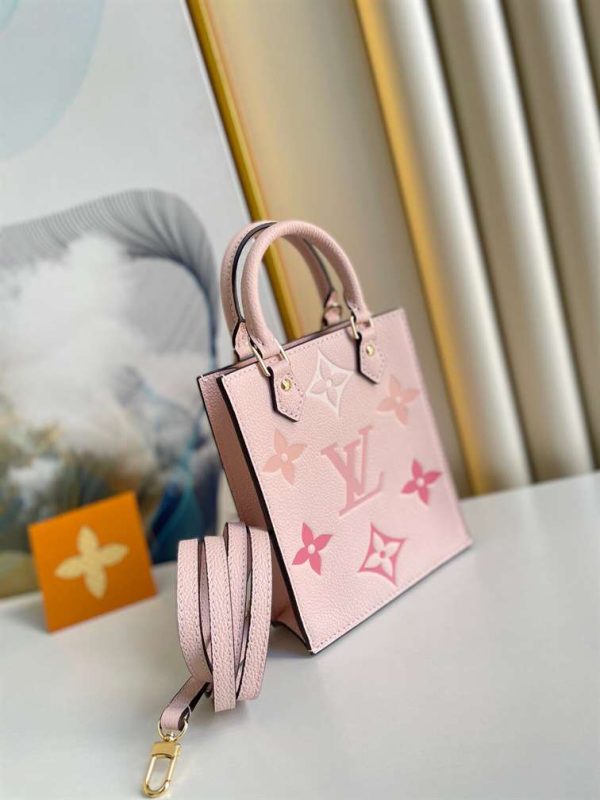 Louis Vuitton Petit Sac Plat - LHB204