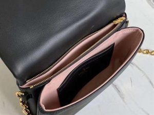 Louis Vuitton Pochette Coussin - LHB374