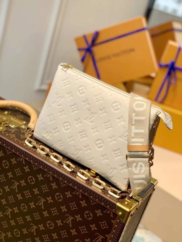 Louis Vuitton Coussin PM 27 - LHB480