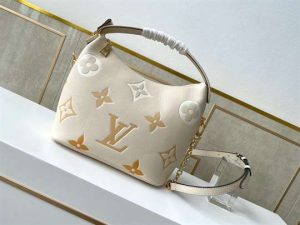 Louis Vuitton Marshmallow - LHB389