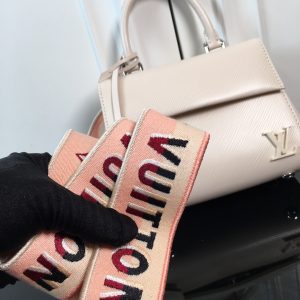 Louis Vuitton Cluny Mini - LHB479